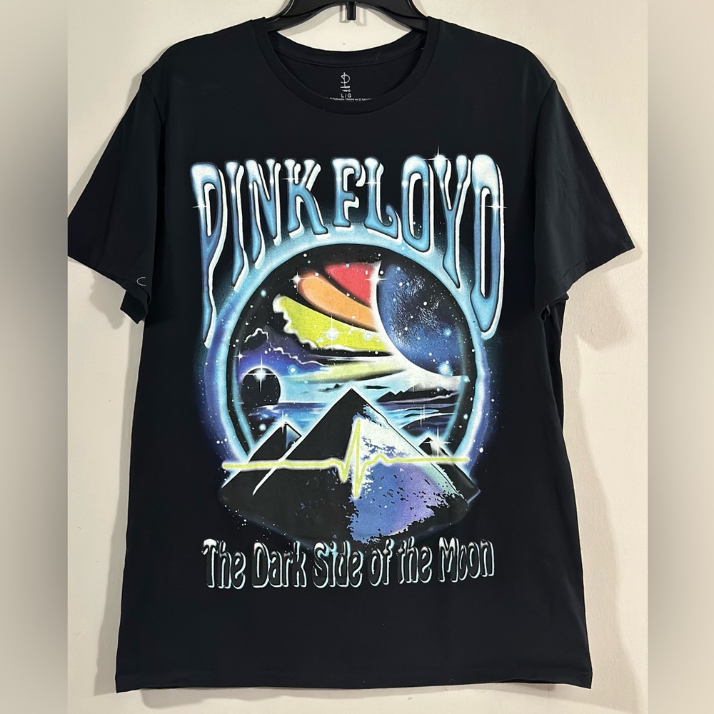 Pink Floyd “The Dark Side Of The Moon” Band Concert Tee